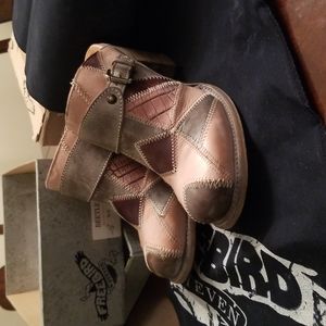 Freebird Beetle Blush Multi Clog